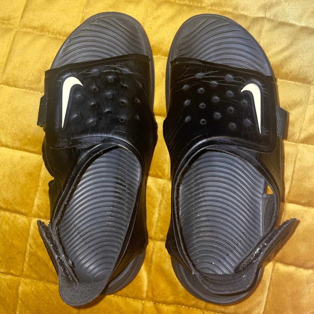 Black Nike Slide Sandals - Picture 5 of 5